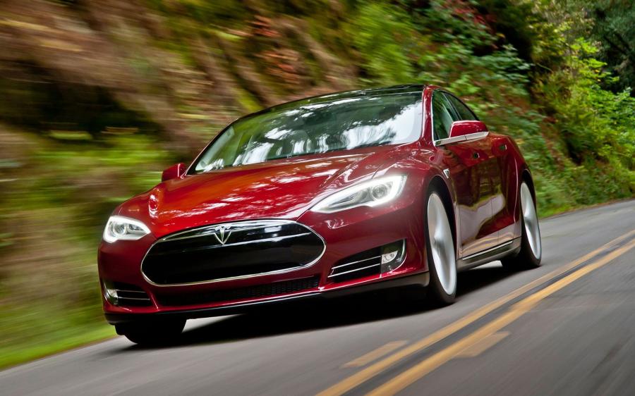  Tesla Model S 2012 года  (фото 76 из 88)